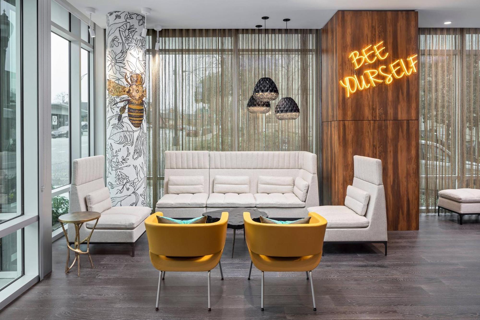 Springhill Suites By Marriott Greenville Downtown Екстер'єр фото