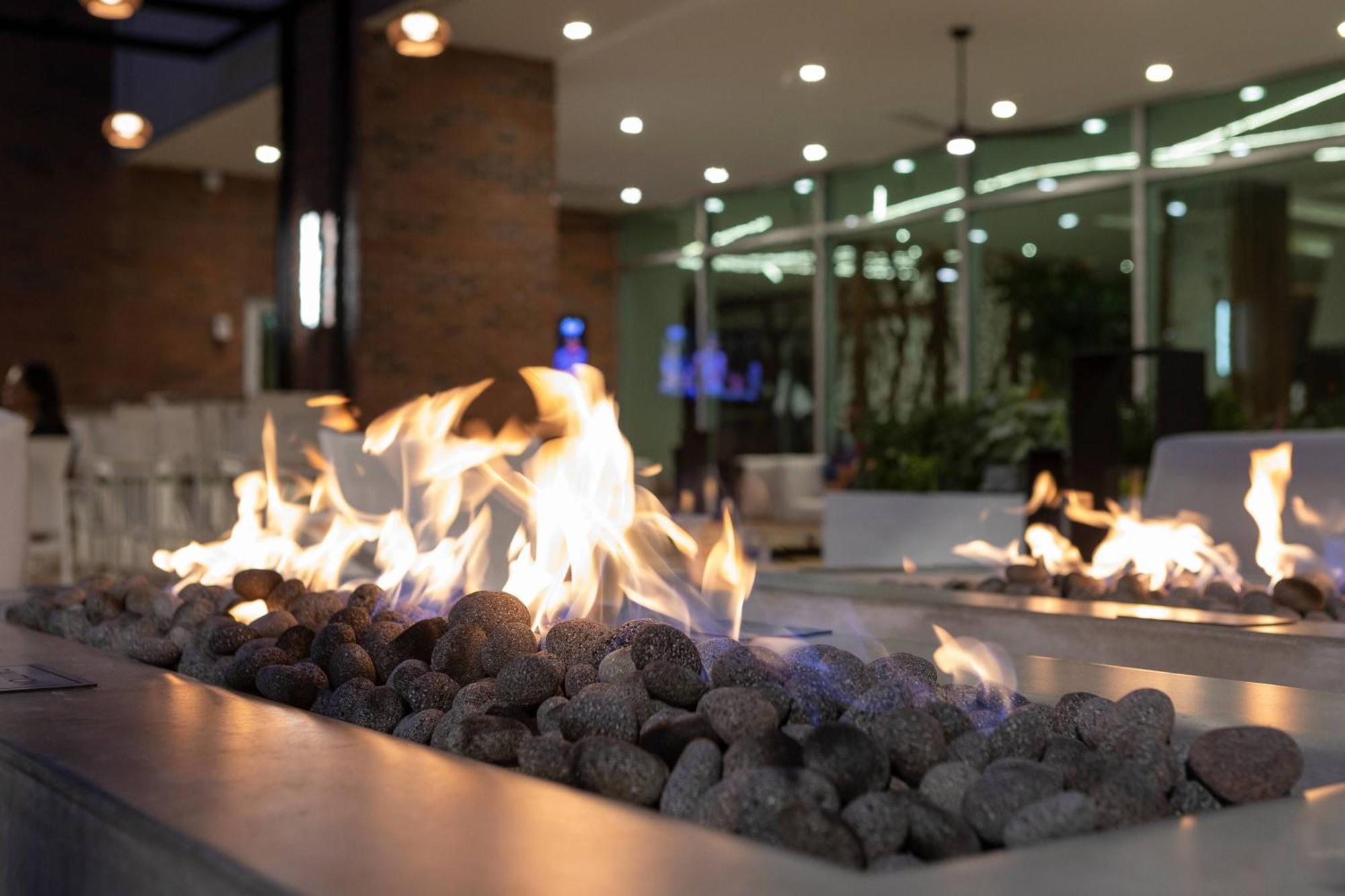 Springhill Suites By Marriott Greenville Downtown Екстер'єр фото