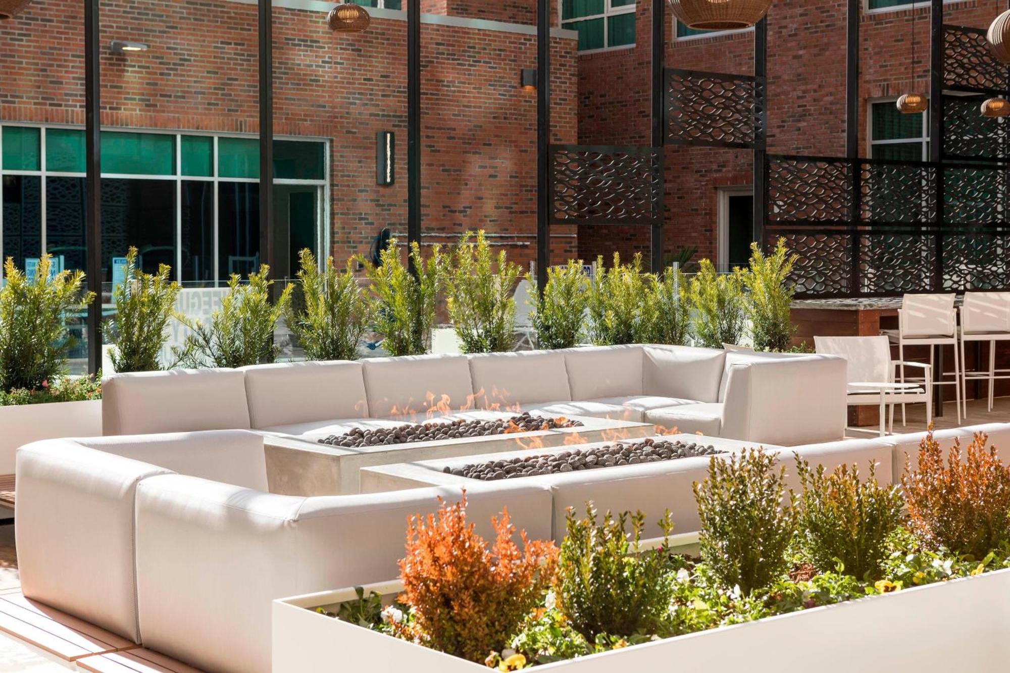 Springhill Suites By Marriott Greenville Downtown Екстер'єр фото