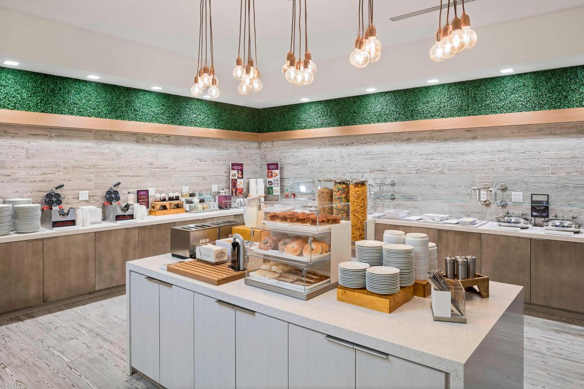 Springhill Suites By Marriott Greenville Downtown Екстер'єр фото